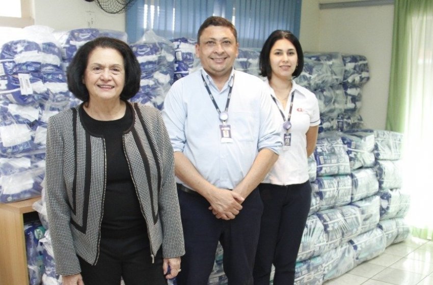 Rede Drogal inaugura 1ª unidade em Itaí e doa 5 mil fraldas geriátricas  para Prefeitura, Farol Notícias