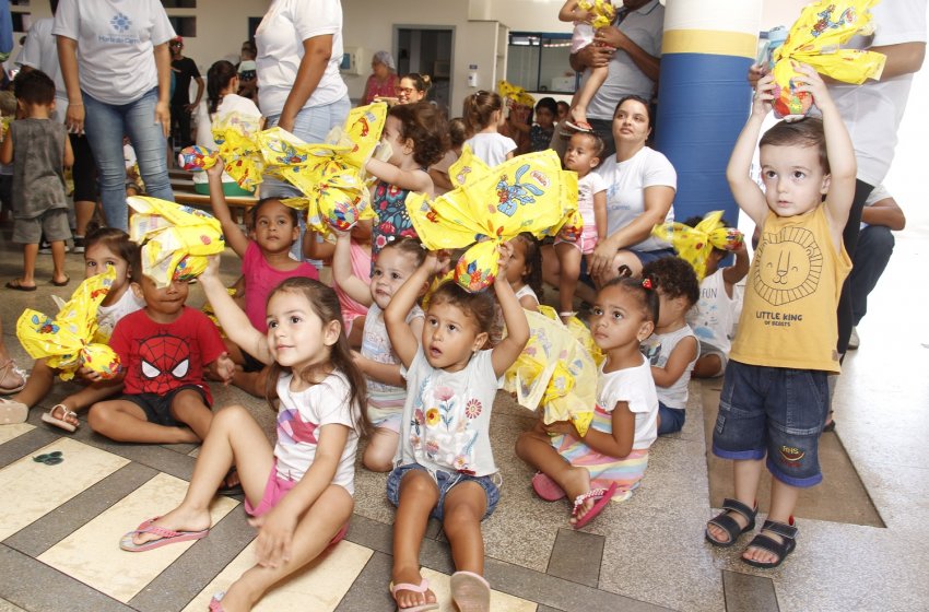 HOJE TEM MAIS ENTREGA DE OVOS DE PÁSCOA NAS ESCOLAS MUNICIPAIS