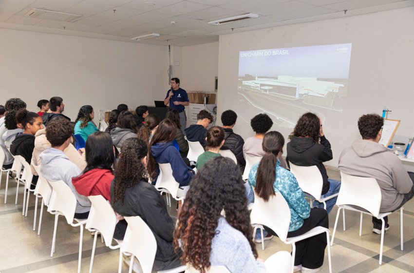 PROGRAMA ‘DESENVOLVE COM JOVENS’ LEVA ALUNOS DA ESCOLA TOZZI À UNICHARM