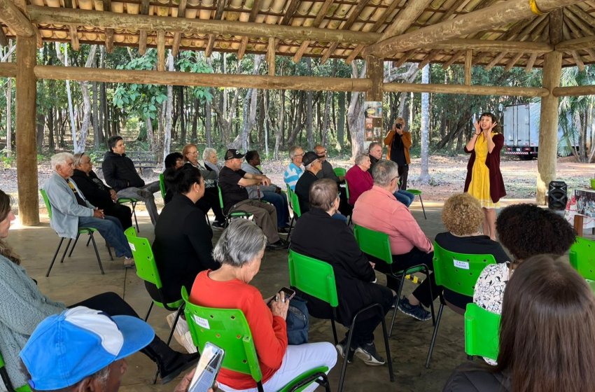 ATIVIDADE CULTURAL MOVIMENTOU CENTRO DIA DO IDOSO