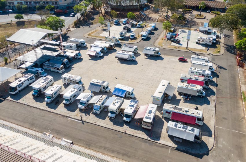 JAGUARIÚNA RECEBE 9º ENCONTRO DE MOTORHOME NO PARQUE SANTA MARIA