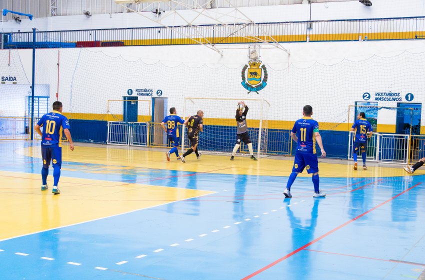 TAÇAS PRATA E OURO DE FUTSAL TEM  14 JOGOS NESTE FINAL DE SEMANA