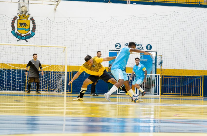  DEZ JOGOS MOVIMENTARAM AS TAÇAS PRATA E OURO DE FUTSAL NO FINAL DE SEMANA
