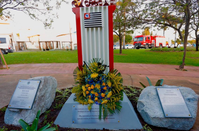 JAGUARIÚNA INAUGURA MONUMENTO A NABOR DE MORAES, EX-COMBATENTE DA REVOLUÇÃO DE 1932