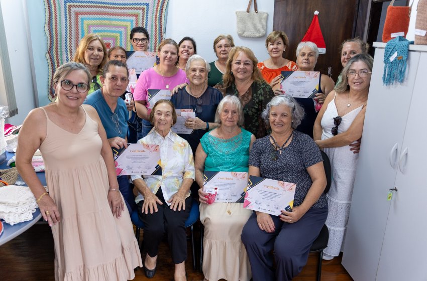 ALUNAS CONCLUEM CURSO GRATUITO DE CROCHÊ DO FUNDO SOCIAL DE JAGUARIÚNA