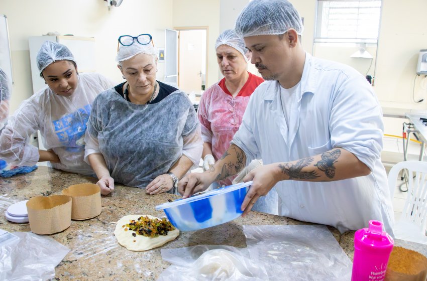 FUNDO SOCIAL DE JAGUARIÚNA FORMA 449 PESSOAS EM CURSOS GRATUITOS EM 2025