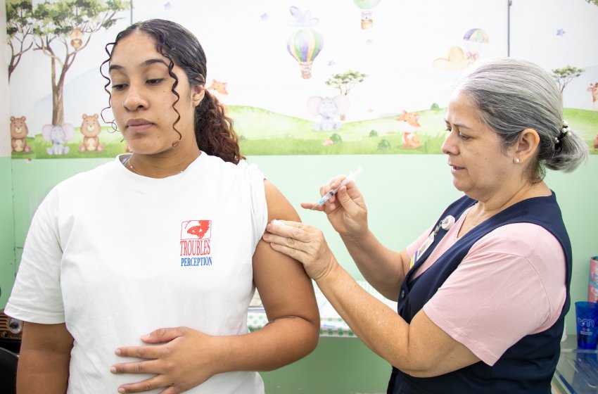 PREFEITURA DE JAGUARIÚNA INICIA VACINAÇÃO DE GESTANTES CONTRA A BRONQUIOLITE NAS UBSs