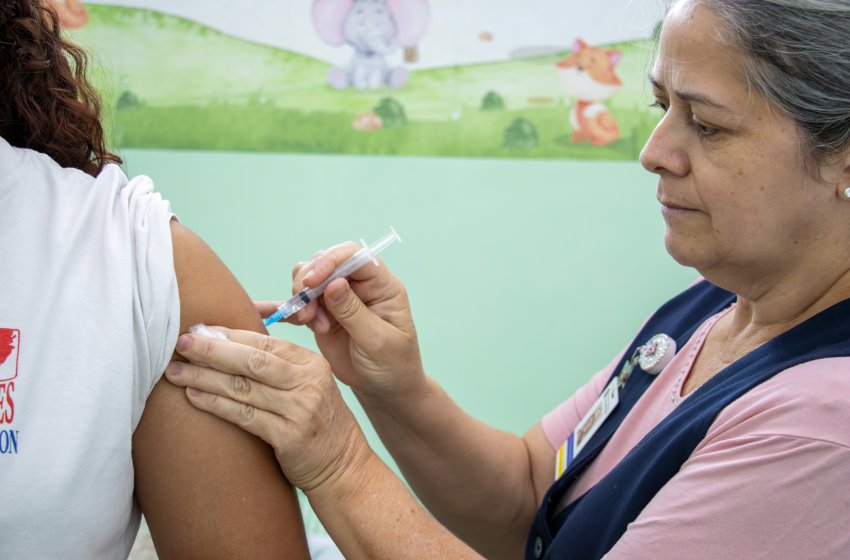 JAGUARIÚNA MANTÉM VACINAÇÃO CONTRA O VSR PARA GESTANTES EM 2026