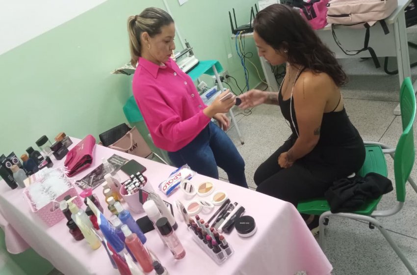 UBSs DE JAGUARIÚNA PROMOVEM AÇÕES ESPECIAIS PELO DIA INTERNACIONAL DA MULHER E MARÇO LILÁS