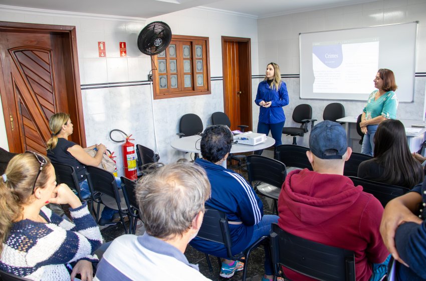 NESTA QUINTA-FEIRA TEM PALESTRA SOBRE DIREITO DAS MULHERES NO CRAS CENTRO 