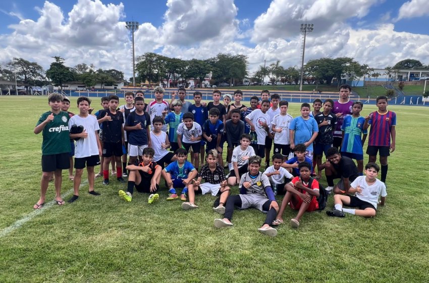  SELETIVAS DE FUTEBOL DE CAMPO REGISTRAM PARTICIPAÇÃO DE MAIS DE 100 JOVENS