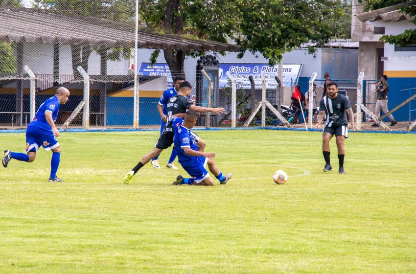 CRUZEIRO DO SUL E JUVENTUS FARÃO A FINAL DO FUTEBOL VETERANOS 