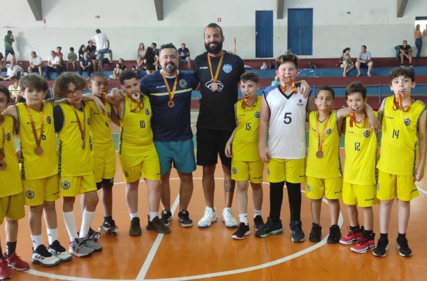 SÁBADO TEM FESTIVAL SUB-12 DE BASQUETE NO AZULÃO
