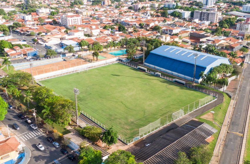 FINAL DO FUTEBOL VETERANOS SERÁ DOMINGO NO AZULÃO