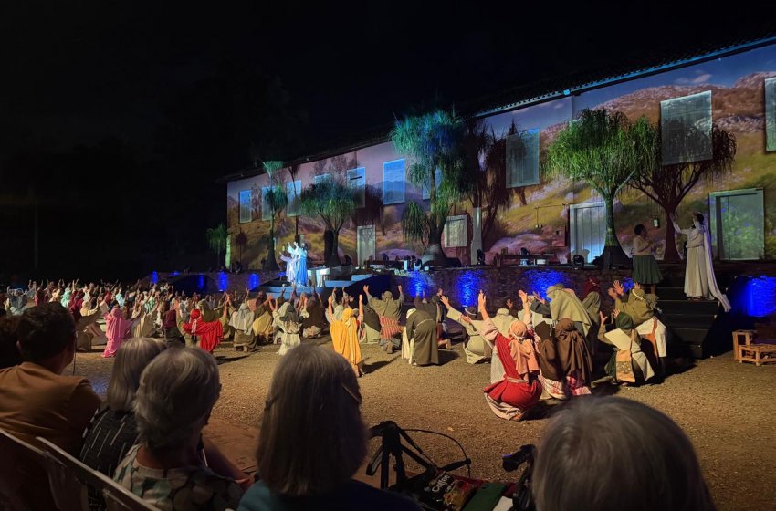 SUCESSO DE PÚBLICO, ‘A PAIXÃO DE CRISTO’ CONTINUA NESTA SEXTA E SÁBADO NA FAZENDA DA BARRA EM JAGUARIÚNA