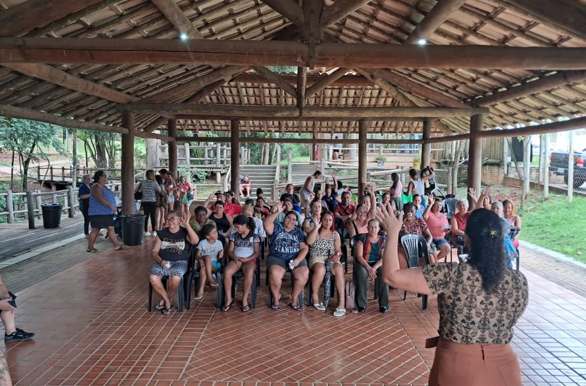 DIIREITO TRABALHISTA É TEMA DE OFICINA NO CRAS CRUZEIRO DO SUL   