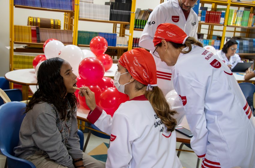 AÇÃO REALIZA MEGATRIAGEM ODONTOLÓGICA E OFERECE ATENDIMENTO GRATUITO A ESTUDANTES DE JAGUARIÚNA
