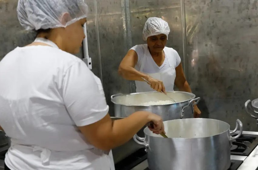 EDUCAÇÃO ABRE PROCESSO SELETIVO PARA CONTRATAÇÃO DE COZINHEIRAS DA REDE MUNICIPAL