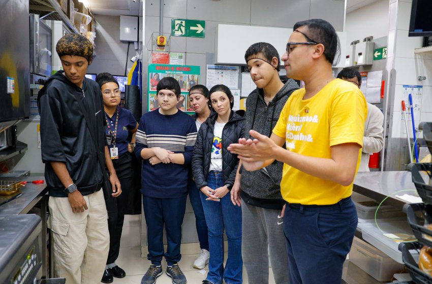 JOVENS DO CENTRO DO AUTISMO DE JAGUARIÚNA VIVENCIAM EXPERIÊNCIA EM PROJETO DE INCLUSÃO NO MERCADO DE TRABALHO