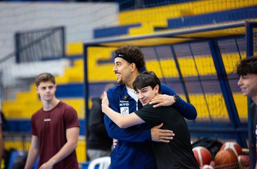 JAGUARIÚNA RECEBE VISITA DE JOGADOR DA NBB