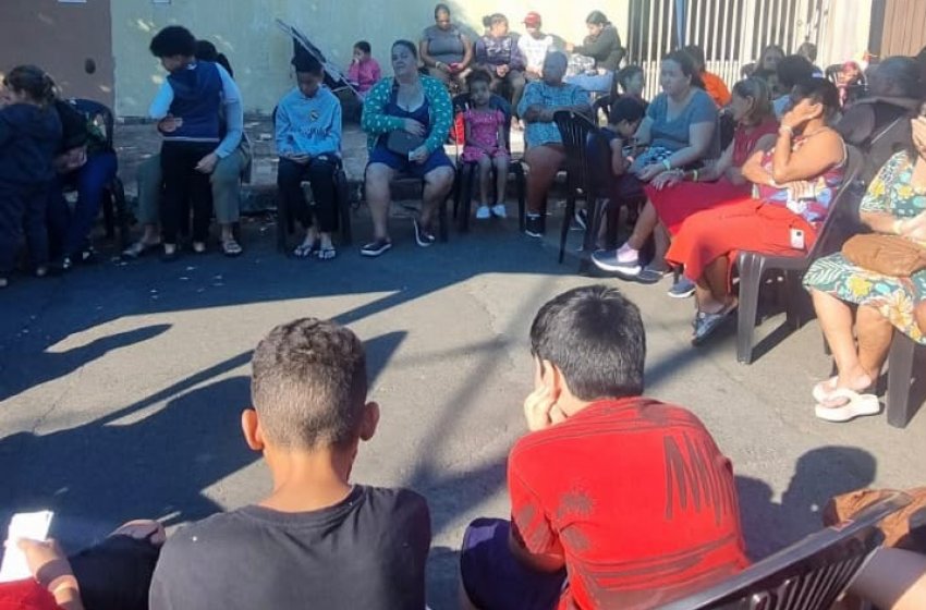 SECRETARIA DE ASSISTÊNCIA SOCIAL REALIZA AÇÃO NO TERRITÓRIO DE ABRANGÊNCIA DO CRAS FLORIANÓPOLIS PARA COLETA DE DADOS  PARA CONSTRUÇÃO DE DIAGNÓSTICO SOCIOTERRITORIAL 