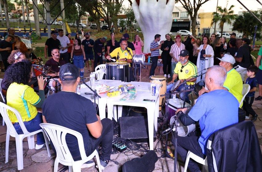 PROJETO ‘SAMBA NO PARQUE’ AGITA PRAÇA DO AMOR NESTE DOMINGO