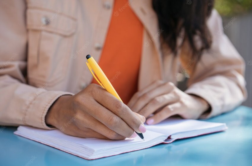 PREFEITURA ABRE INSCRIÇÕES PARA O CENTRO DE EDUCAÇÃO DE JOVENS E ADULTOS