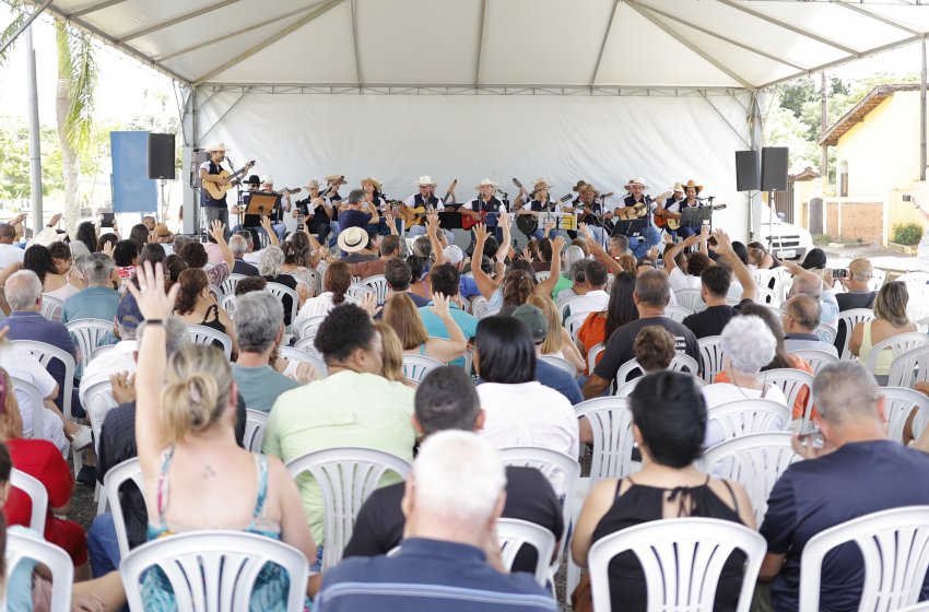 ‘CAFÉ COM VIOLA’ DESTE DOMINGO SERÁ NA IGREJA DE GUEDES