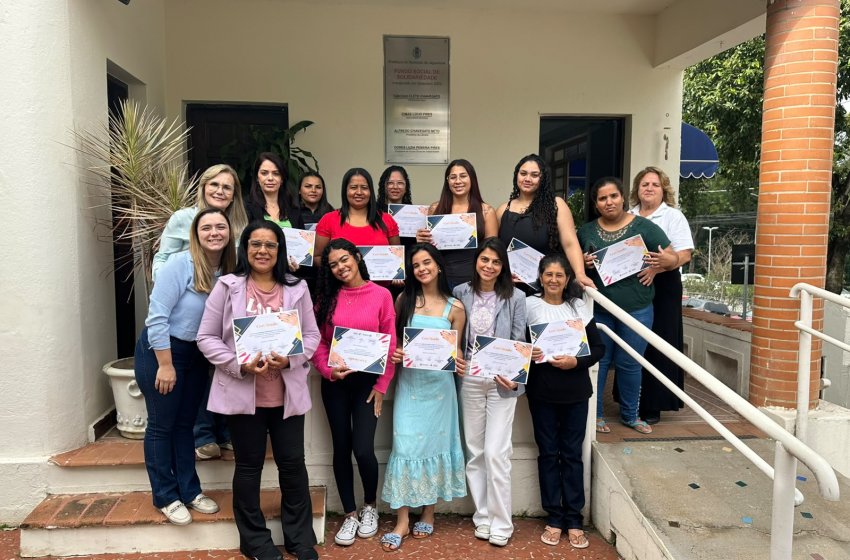 FUNDO SOCIAL CONCLUI CURSO DE MANICURE E ABRE INSCRIÇÕES PARA NOVAS TURMAS 