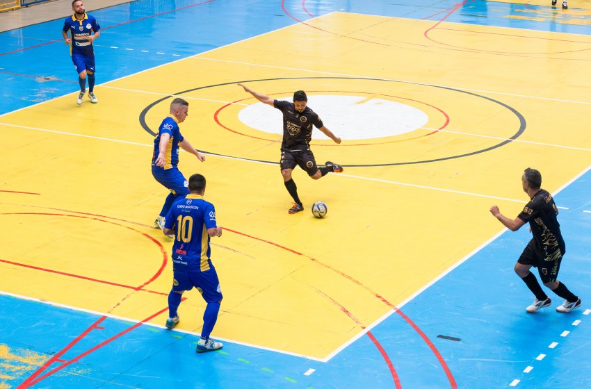    RODADA DA SELETIVA DE FUTSAL DEFINE CLASSIFICADOS PARA A TAÇA PRATA 
