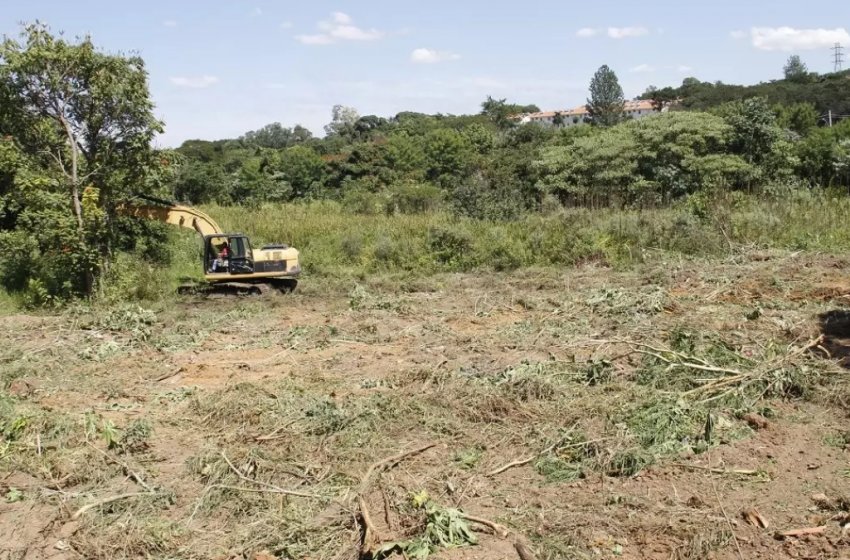 PREFEITURA DE JAGUARIÚNA ASSINA CONTRATO PARA A CONSTRUÇÃO DE 384 MORADIAS NO JARDIM DONA IRMA